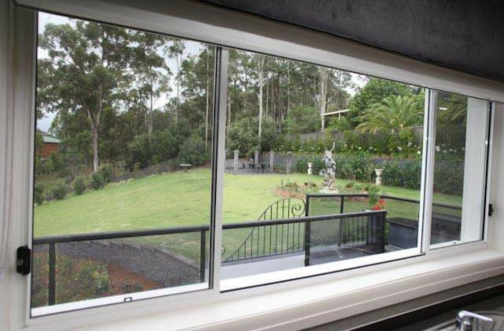 Insect Fly Screens for Windows and Doors for Commercial and Residential Sectors